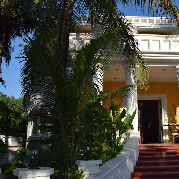 Mansion Giahn Inn