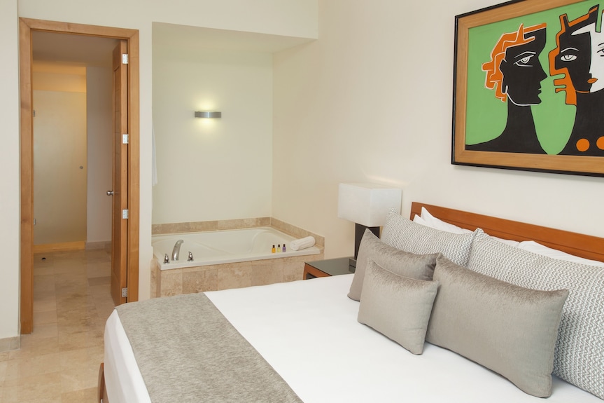 Ocean Breeze Acapulco