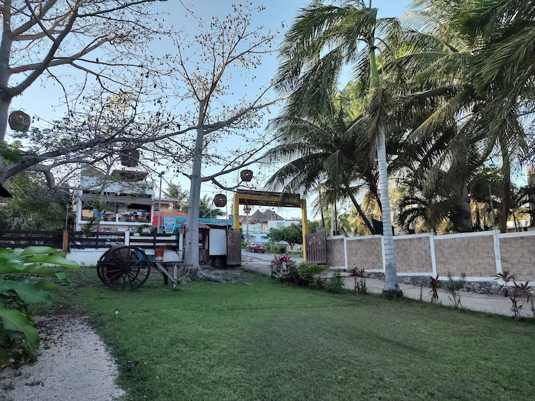 Papitos Bacalar Marina & Cabañas