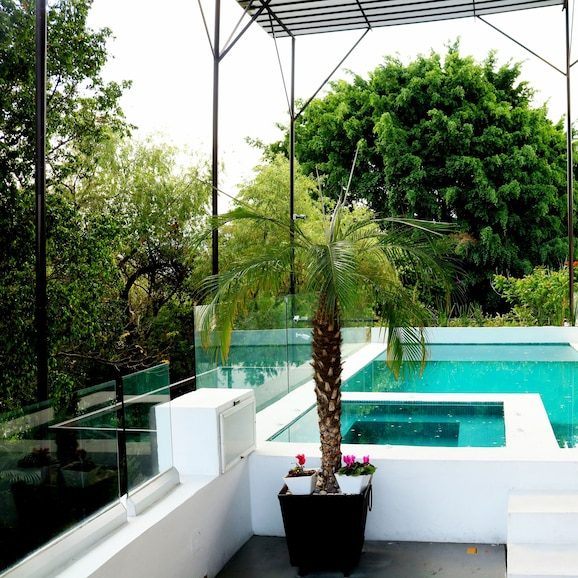 Rancho Macloy Hotel, Spa & Social Events