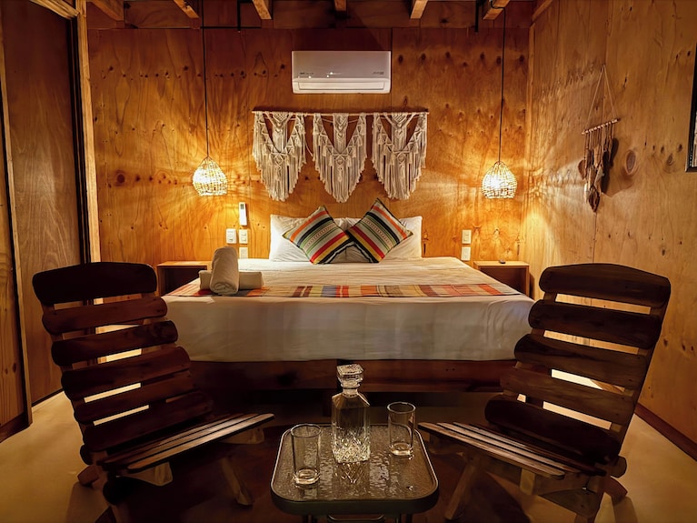 Straw Hat Suites La Punta
