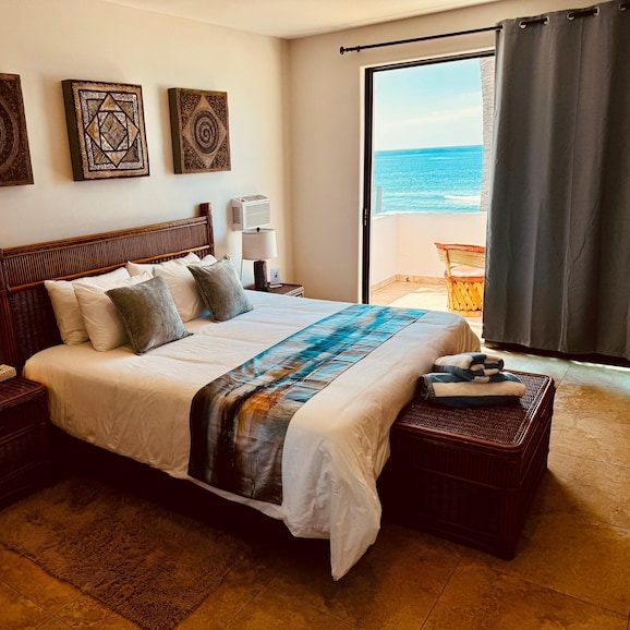The Cerritos Beach Inn