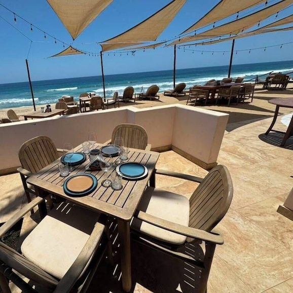 The Cerritos Beach Inn