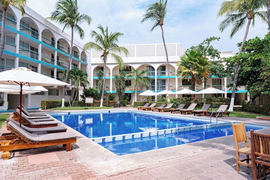 Hotel Suites Villasol